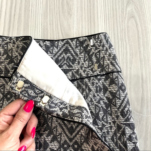 NWT H&M Patterned Wrap Skirt Size 8 - Picture 2 of 6
